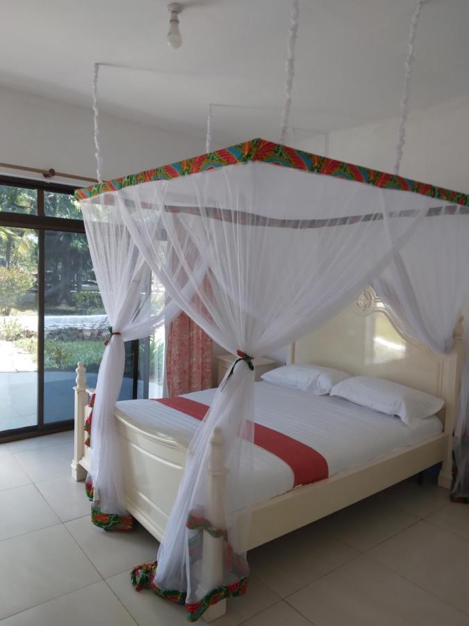 Coconut Tree Village Beach Resort Uroa Eksteriør billede