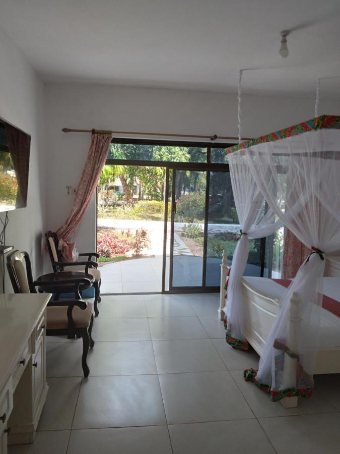 Coconut Tree Village Beach Resort Uroa Eksteriør billede