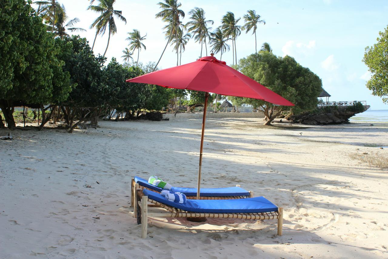 Coconut Tree Village Beach Resort Uroa Eksteriør billede