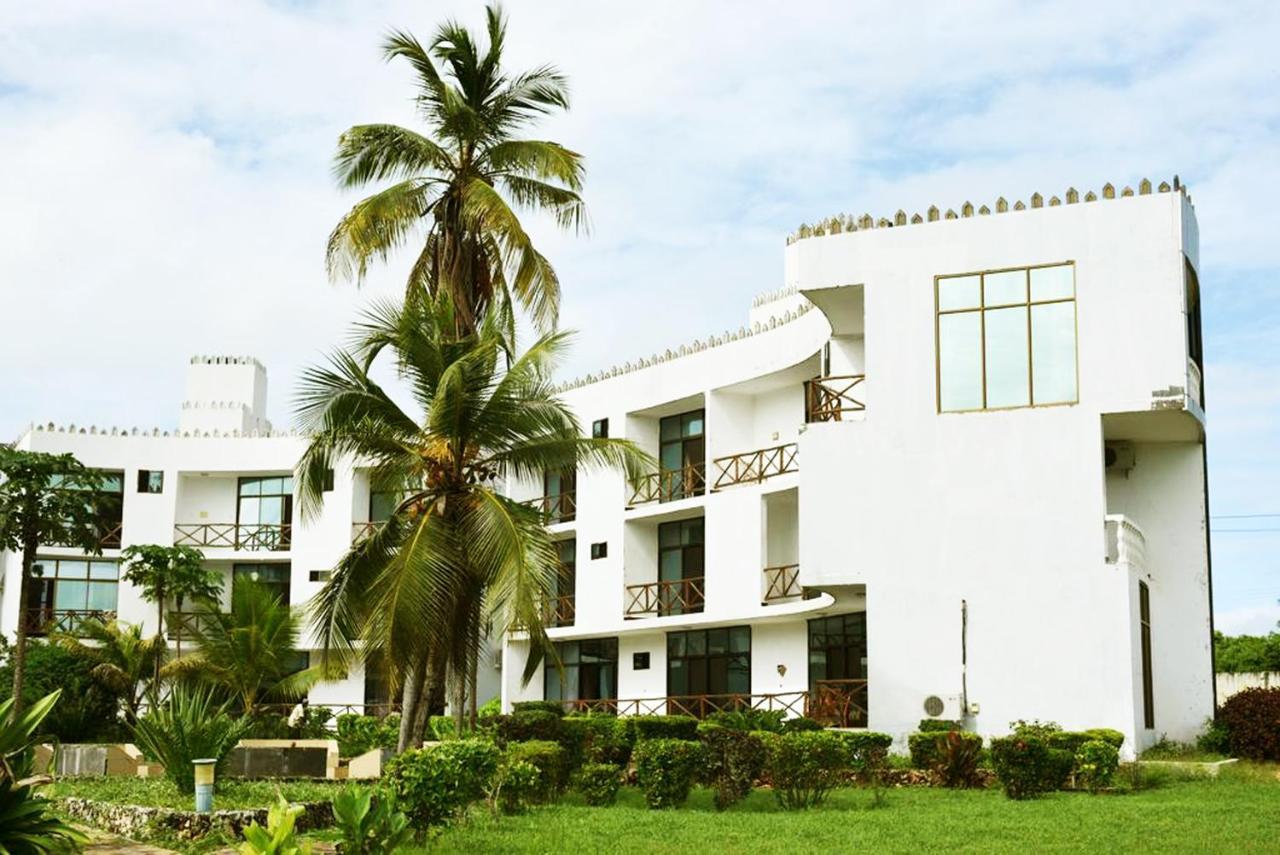 Coconut Tree Village Beach Resort Uroa Eksteriør billede